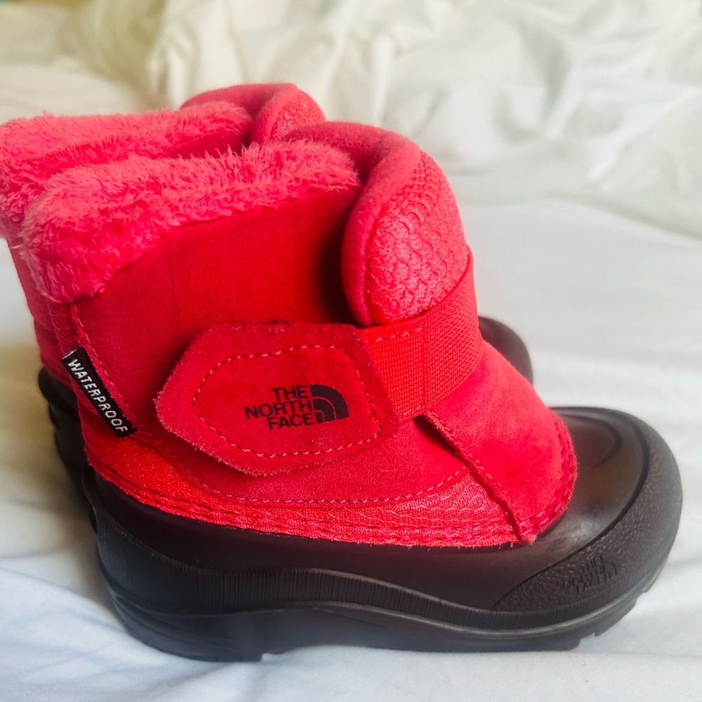 The North Face Kids alpenglow Waterproof Boots